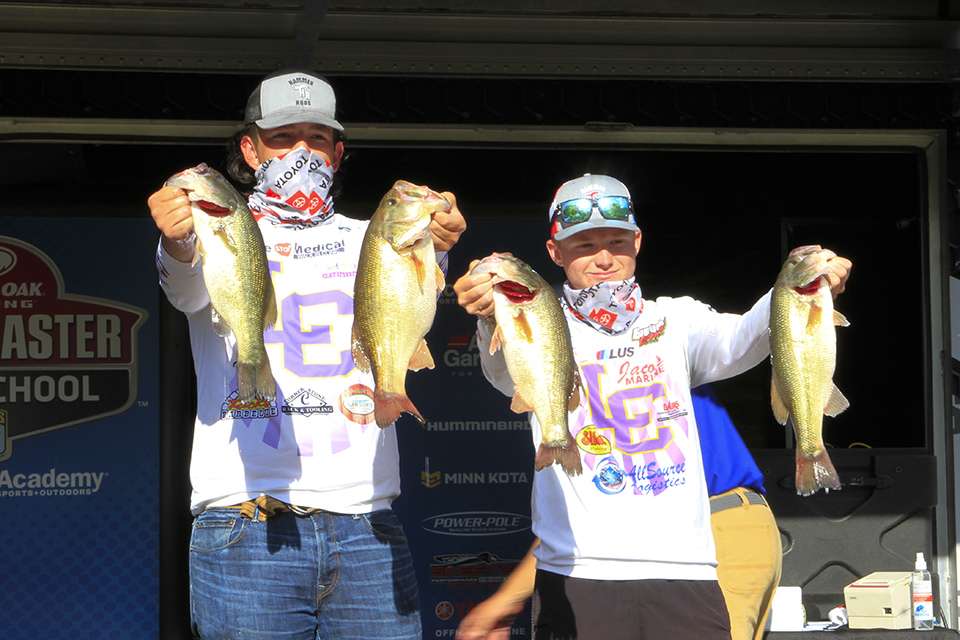 Hunter Brewer and Kade Suratt of Lawrence County High School 4th Place, 16 pounds, 5 ounces
