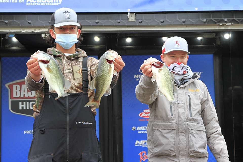 Hunter Brewer and Kade Suratt of Lawrence County High School (7th Place, 29 pounds, 15 ounces total)