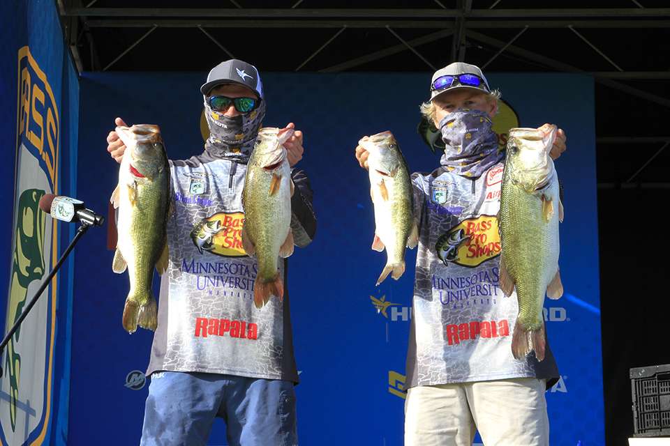 Brian Linder and Nathan Thompson of Minnesota State University, Mankato (5th Place (5th Place, 19 Pounds, 14 ounces)