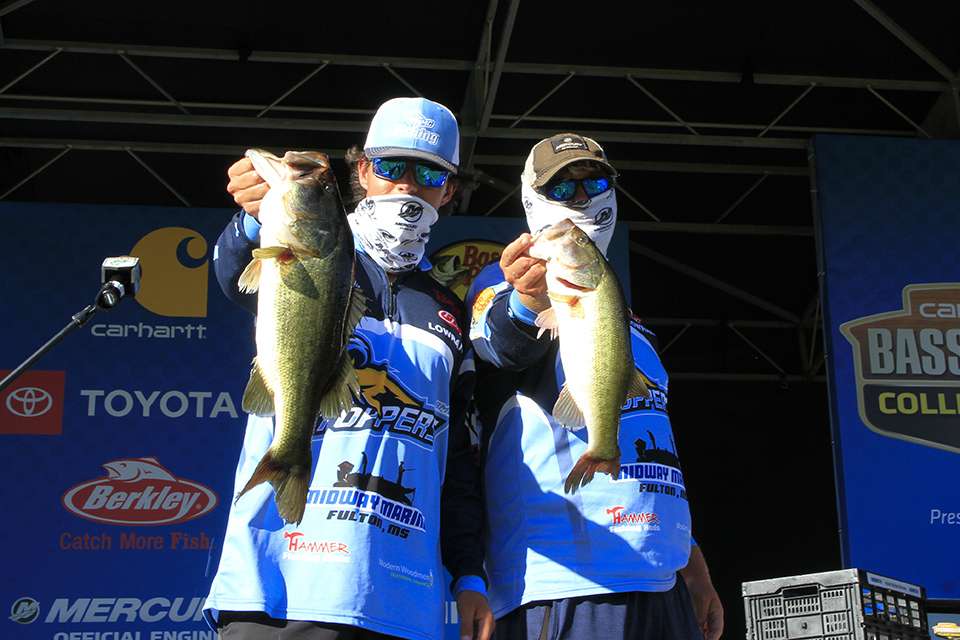 Rudolph Worley and John Nowlin of Blue Mountain College (6th Place, 49 Pounds, 11 Ounces total)