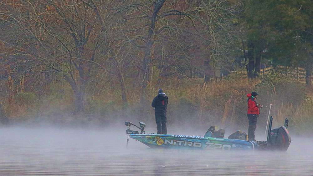 Find out how Marc Frazier fared during the early hours of the Basspro.com Bassmaster Eastern Open at Lay Lake.