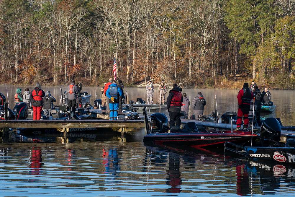 After a fog delay, the final day of the 2020 Basspro.com Bassmaster Eastern Open at Lay Lake begins!