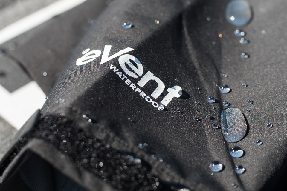 Built using eVent Fabrics, patented Direct Venting with 8XB technology achieves an eight times more breathable membrane that allows air to flow seamlessly through the jacket immediately after you put it on; unlike other competitors fabric that requires a certain temperature range before breathing properly.