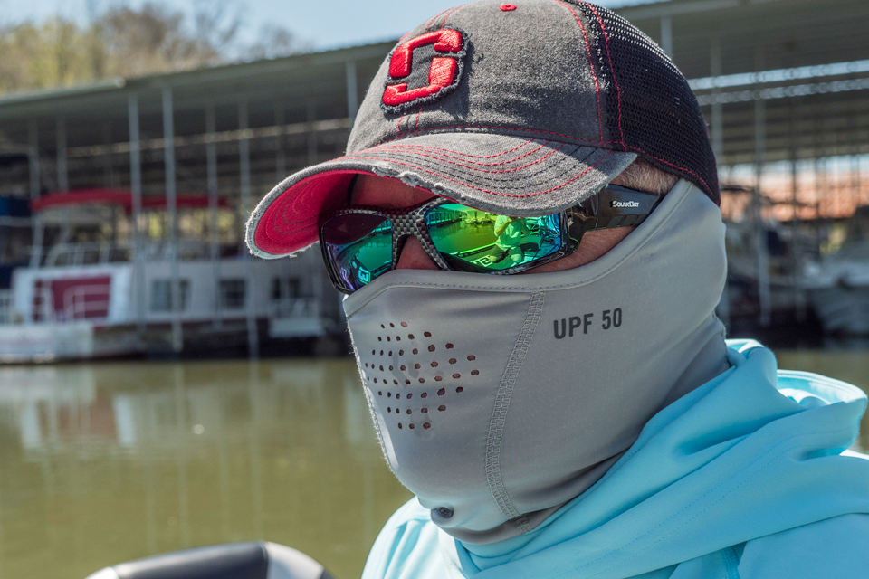 Protect yourself from the sunâs harmful UV rays with the Striker CoolWave UPF Neck Gaiter. Laser-cut breathing holes and high-tech moisture wicking fabric make this gaiter the best of the best in form and function. Stay dry, comfortable and protected from the sun. This Neck Gaiter IS necessary boating equipment.