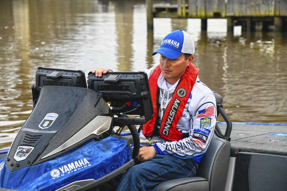 Although he knows the Tickfaw intimately, he fired up his Lowrance HDS12s so he could look at the options while he drove upriver.