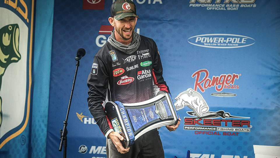Bassmaster Elite Series rookie Bryan New did just that with an impressive winning margin of 10 pounds. Newâs four-day climb began in 22nd place, then ninth and then sixth place. He knocked out the lights on Sunday with a foursome of 5-pounders and another bass over 4 pounds. 
