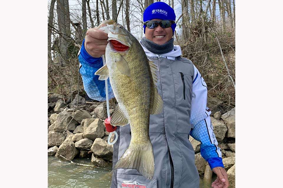 The Tennessee River also holds smallmouth, like Derek Hudnall shows. Expect some mixed bags as the anglers can bring in their best five fish. Largemouth and spotted bass must measure at least 14 inches and smallmouth must be a minimum of 18 inches. 