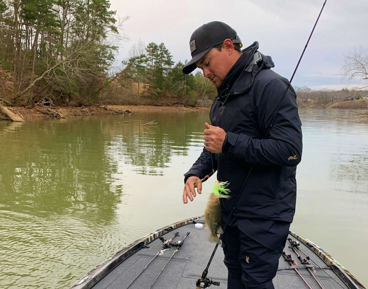 Justin Atkins get going on Day 2 of the Guaranteed Rate Bassmaster Elite at Tennessee River
