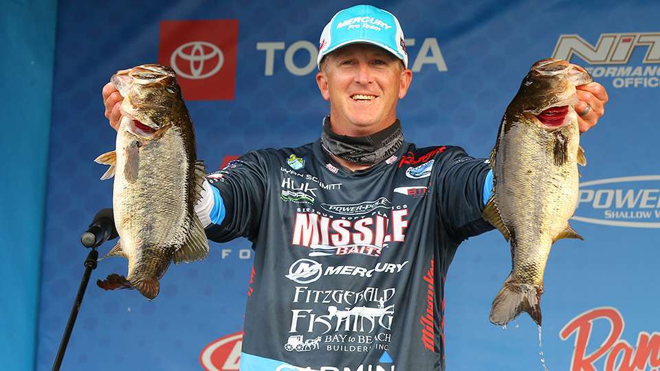 Bryan Schmitt, riding high after a tournament win in Florida the week before, started strong with two limits of 15-8, and this 8-1 on Day 3 gave him 21-11 and a spot in the Top 10. A subpar 11-13 on Sunday saw him finish eighth.