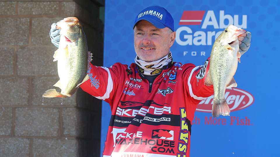 Day 1 weigh in at the 2021 Guaranteed Rate Bassmaster Elite at Tennessee River.

Mark Menendez, 8th, 11-11