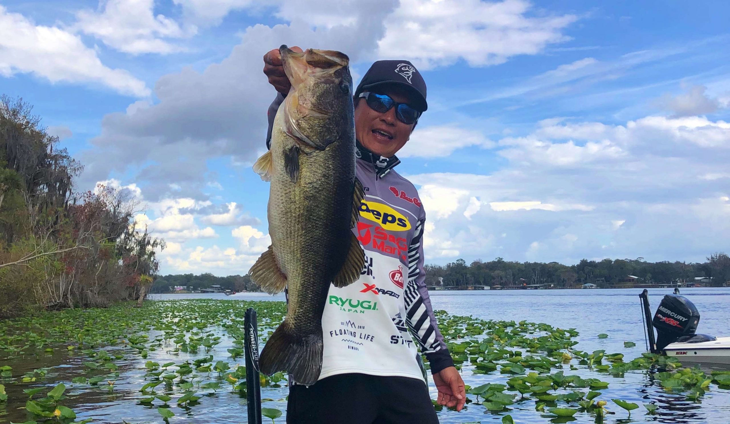 Kenta Kimura ends Day 2 of the AFTCO Bassmaster Elite at St. Johns River with a kicker bass.