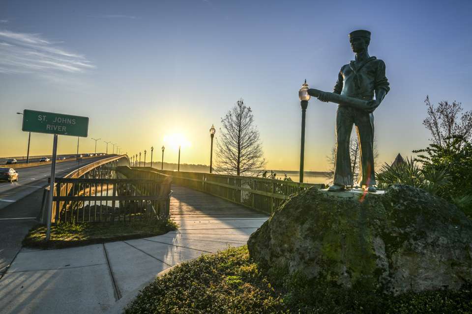 A statue of a soldier titled âSpirit of the American Doughboyâ stands at the base of the Palatka Memorial Bridge near Riverfront Park. This statue is the only that has been endorsed by the American Legion as being 100 percent perfect.