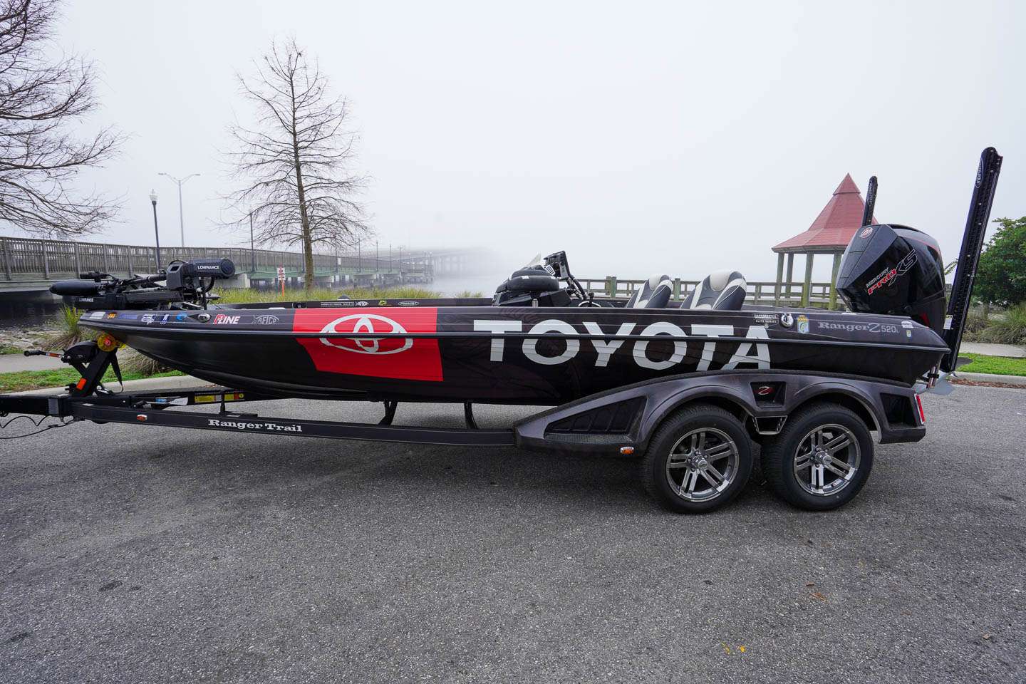 The anglers of the 2021 Elite Series showed off their new wraps for the season today at the 2021 AFTCO Bassmaster Elite at St. Johns River.
<br><br>
Let's kick it off with Matt Arey!