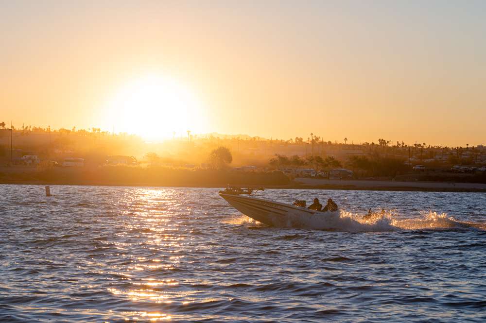 After a canceled second day, the nation anglers head back out onto Lake Havasu for the final day of the 2021 TNT Fireworks B.A.S.S. Nation Western Regional!