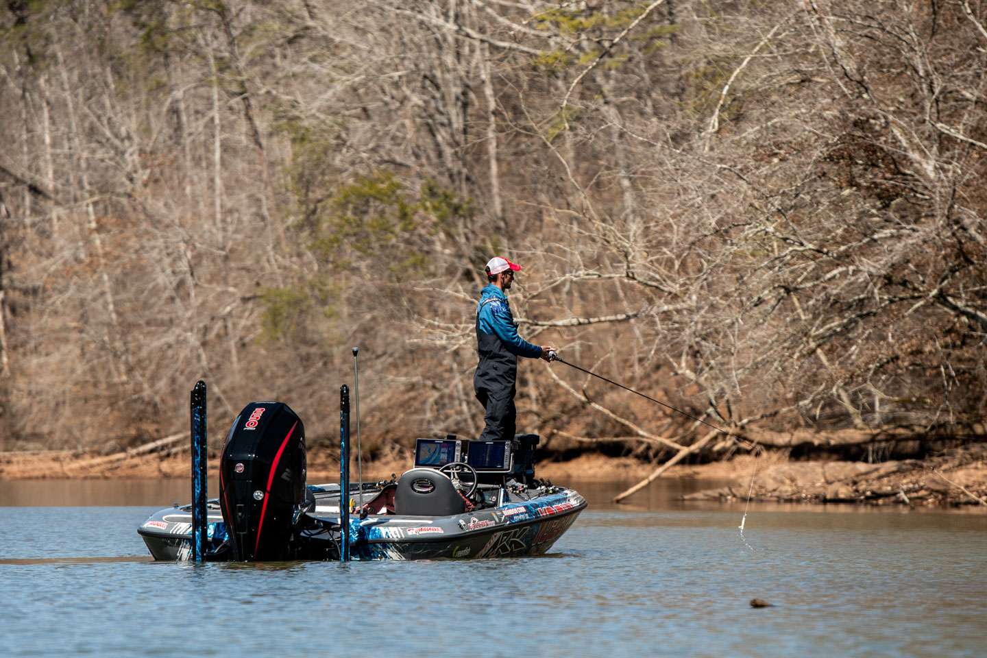 Day 1 action from the 2021 Guaranteed Rate Bassmaster Elite at Tennessee River.