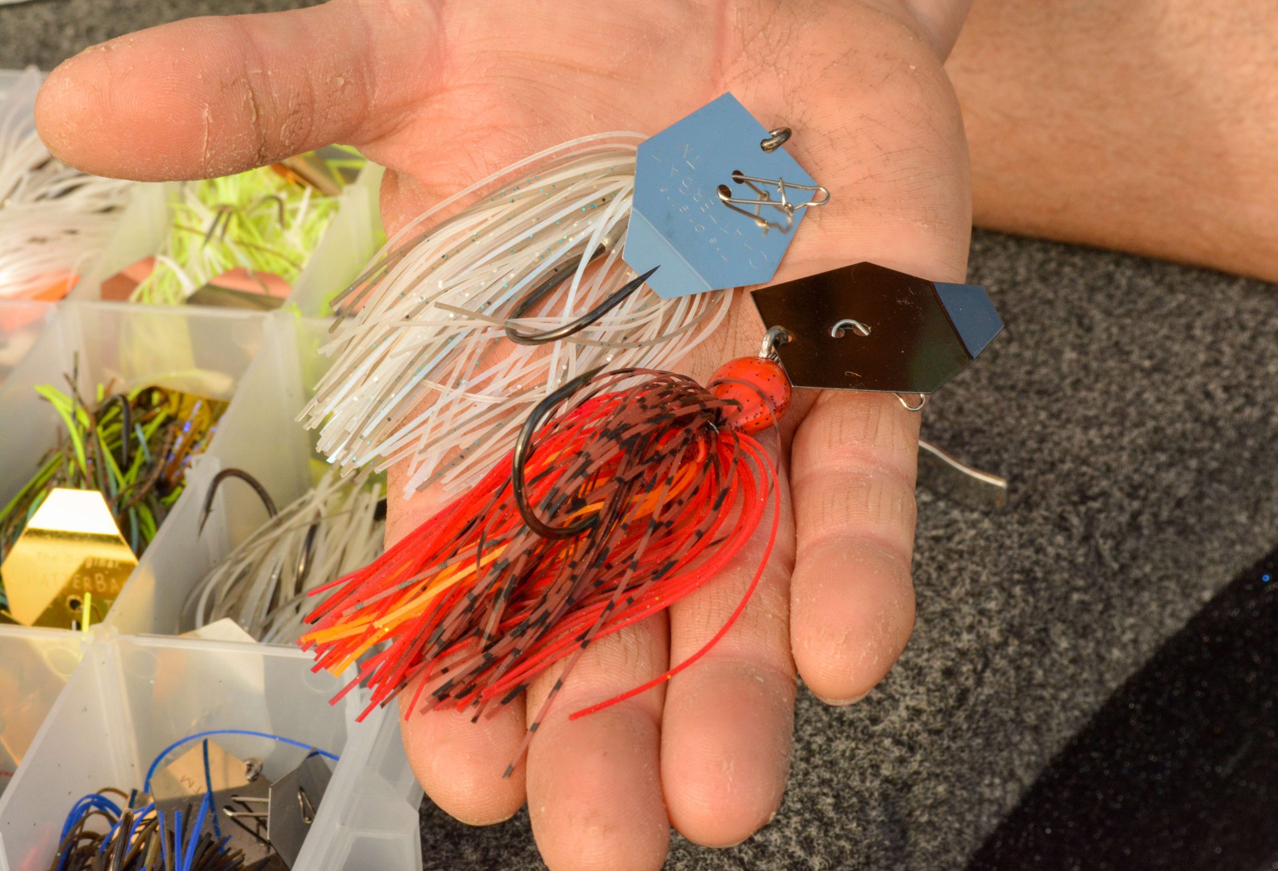 Up-sized in every aspect, the Big Blade ChatterBait arms itself with a razor thin, broad-billed, stainless ChatterBladeâmore than twice the surface area as Z-Manâs original hex-blade. 