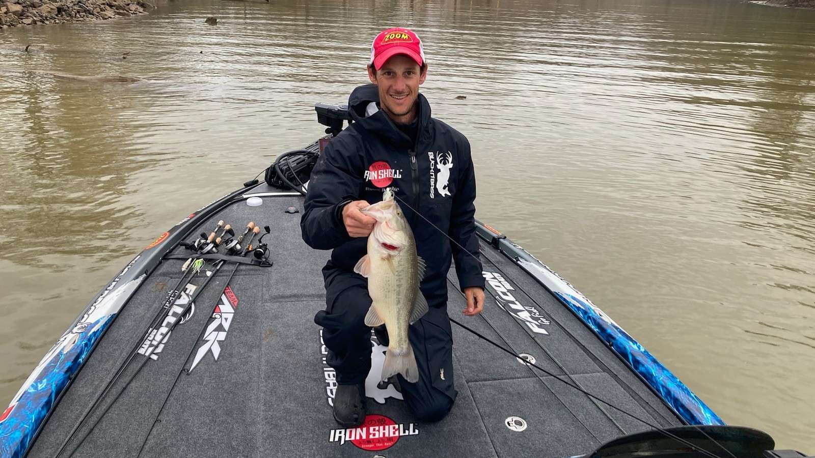 Cobb continues the big fish saga with a 3.5-plus pounder.

