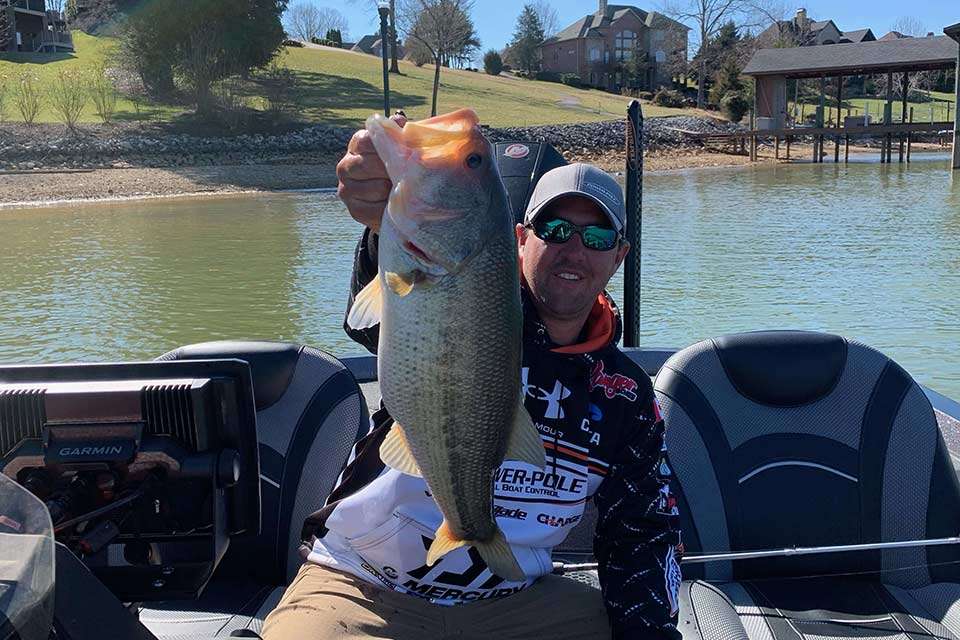 Canadian Cory Johnston landed this oversized largemouth entered as 4-2 on BassTrakk to put him 11th on Day 1. He was among the 71 anglers fishing Fort Loudoun and Tellico lakes who did not catch five on the day, but having a fish twice the dayâs average of 2-2 gave him the highest start among those who didnât limit.