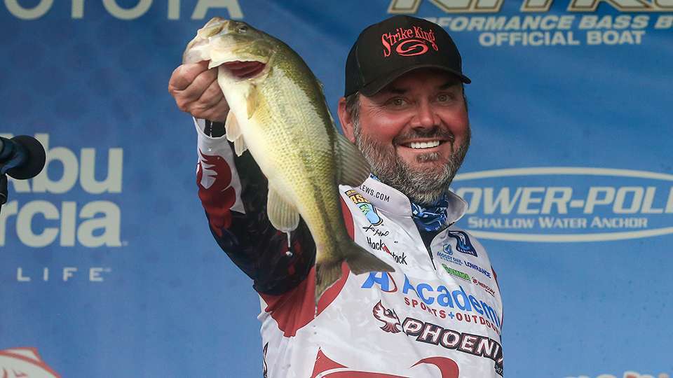 On the line at Pickwick is the $100,000 first-place prize and points in the Angler of the Year race, which Greg Hackney now leading with 190 points. Gustafson is second with 177.