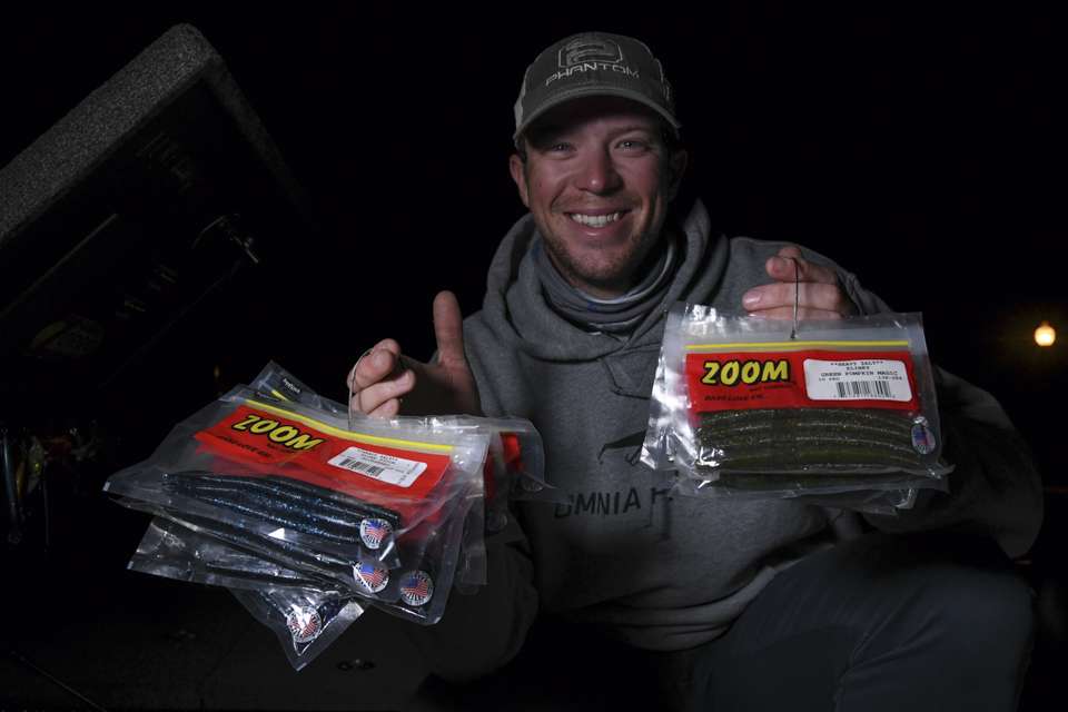 Walters used Zoom Zlinky and Zoom Fluke Stick, which he used with Texas rigs, Carolina rigs and wacky rigs. The latter setup was his key bait. He rigged it weightless on a No. 1 VMC Neko Hook. 
