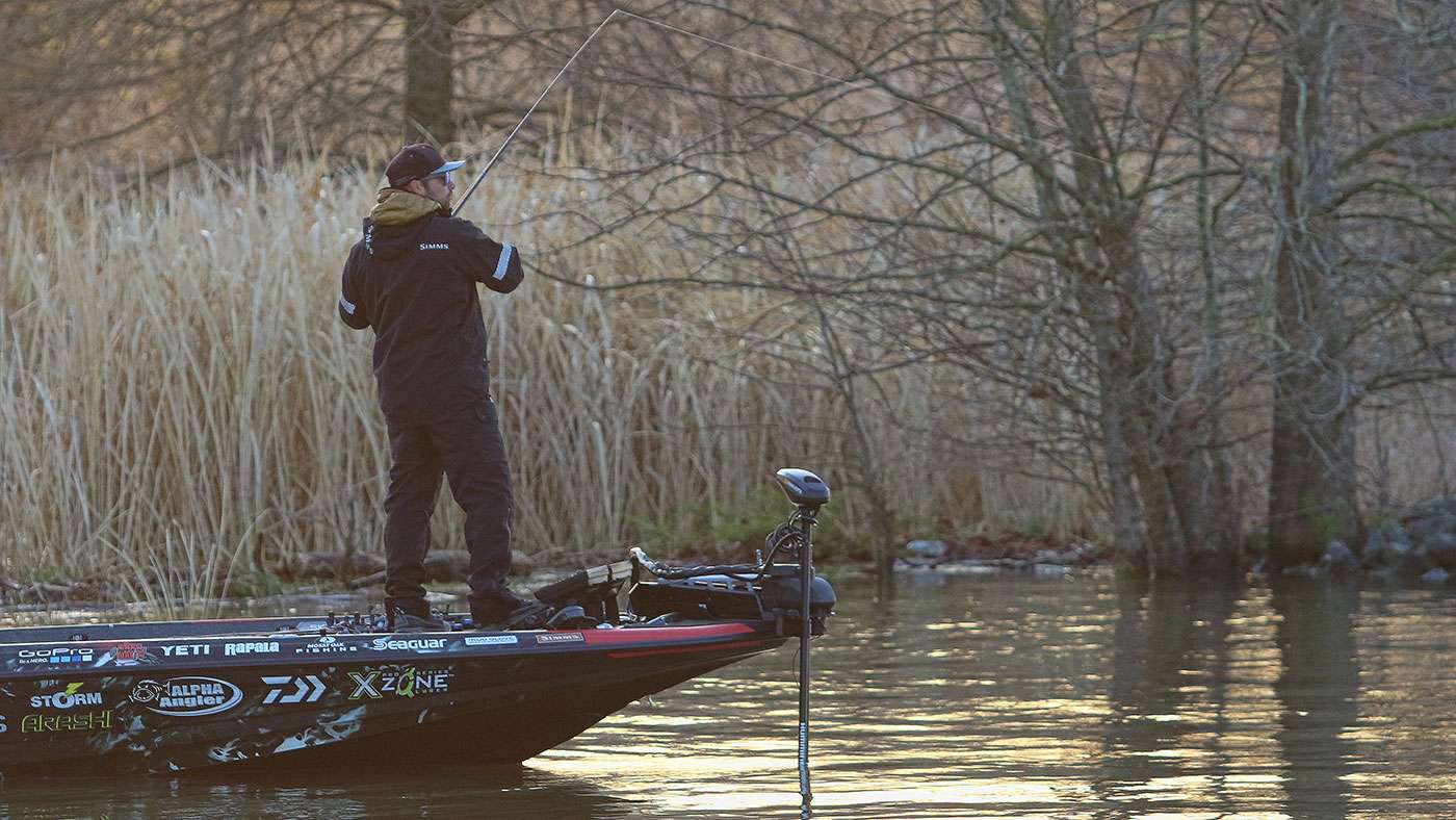 See Brandon Palaniuk put a quick four fish in his livewell early Day 3 of the 2021 Guaranteed Rate Bassmaster Elite at Pickwick Lake!
