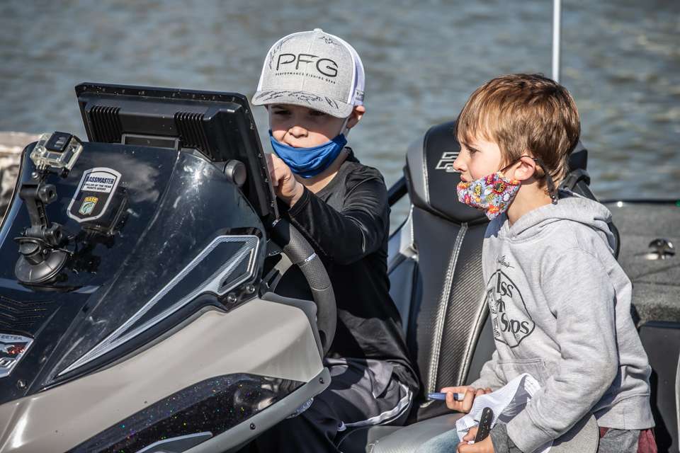 Take a look behind the scenes at Day 2 of the Guaranteed Rate Bassmaster Elite at Pickwick Lake. 