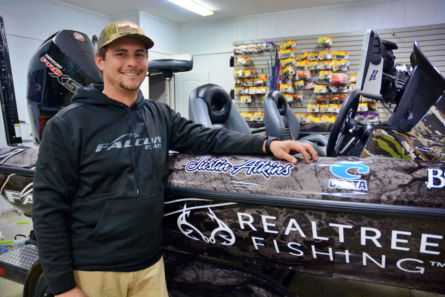 Atkins, of Florence, Ala., is competing in his first season on the Elite Series. He was especially looking forward to the event on Pickwick Lake, just minutes from his home. âIt could be one of the best of the year, with a smallmouth and largemouth bite in play,â he said.