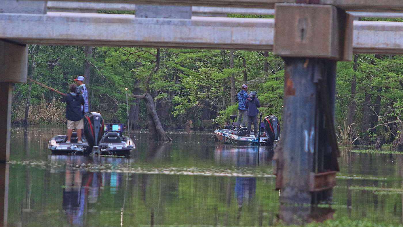 Catch up with Brandon Cobb and Marc Frazier as they share water early Day 2 of the Dovetail Games Bassmaster Elite at Sabine River sponsored by 'Bassmaster 2022' the video game.