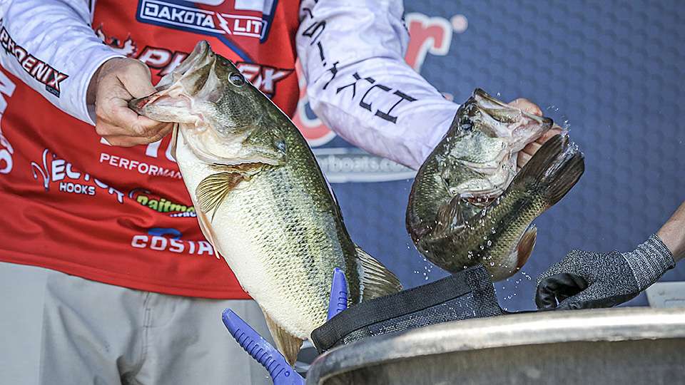 Take a look at the Day 1 weigh-in of the Dovetail Games Bassmaster Elite at Sabine River sponsored by 