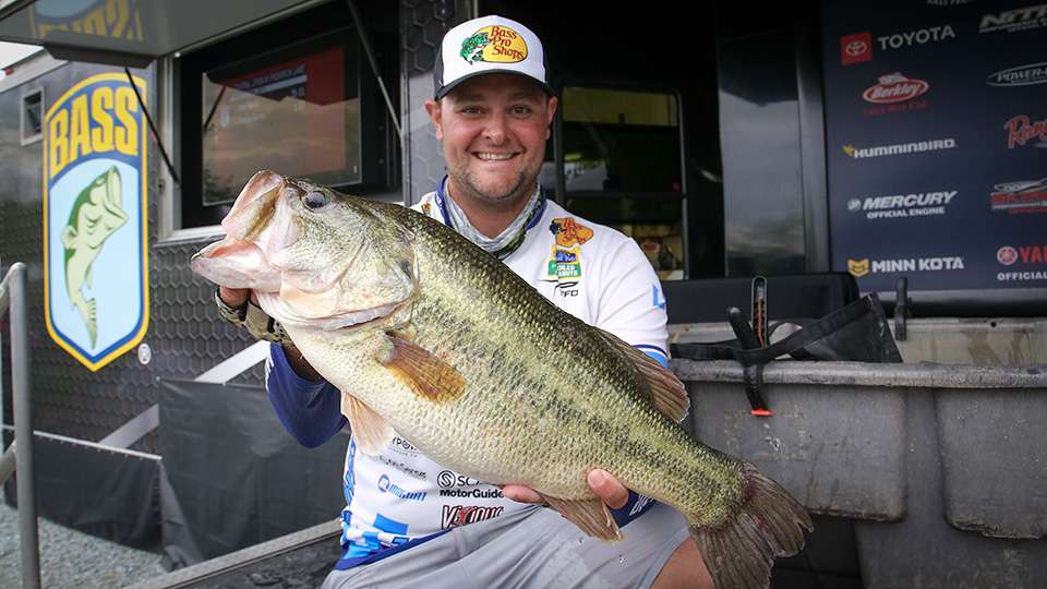 See how the Opens anglers fared after Day 1 on Pickwick Lake. <br><br>First up, Joey Nania (3rd, 21 - 11)