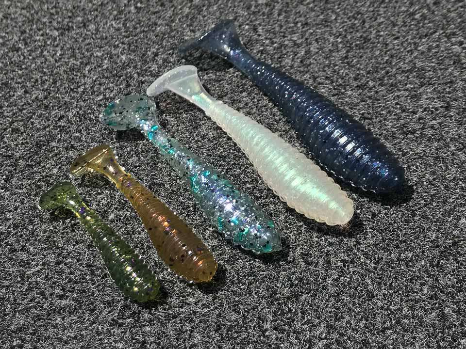 For a slender profile with a prominent head, Mueller pairs his Do-It Molds Slick Minnow with a Do-It Molds Freestyle Jig.