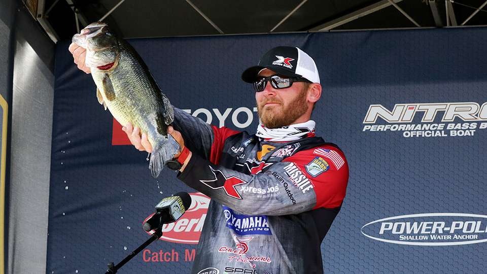 Sumrall cashed $6,000 â the first two out of the cut get an extra $2,500 to help ease their pain â and his 7-6 held out as Phoenix Boats Big Bass of the event to garner the overall $1,000 bonus.