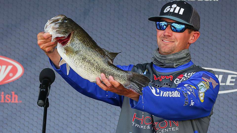 Luke Palmer landed this 5-7 on Day 2 when 76 of the field caught limits, up eight from the first day. The bass was about a sixth of Palmerâs three-day total of 31-3, which had him finish 29th and move up five AOY spots to 38th.
