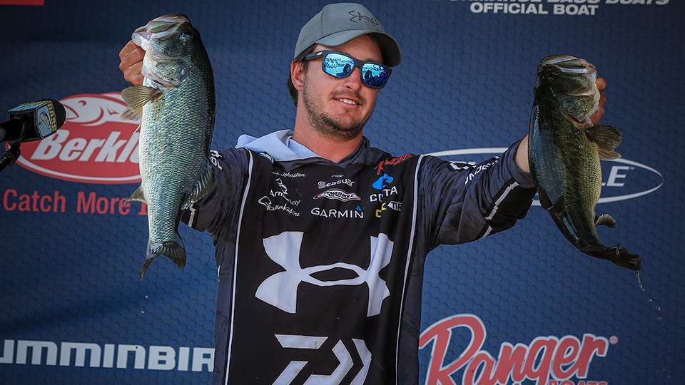Chris Johnston showed anglers could reach the Top 10 with consistency, as in consistently bigger bass than the average. The first Canadian to win an Elite had bags of 19-1 and 19-10 to go into Semifinal Saturday in second place just 4-9 back of Kuphall. His bigger bite slowed â he had 13-9 then 11-8 â to finish ninth.