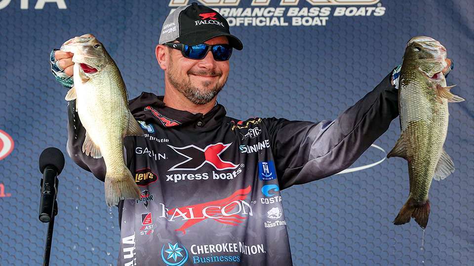 Jason Christie, who won on the Sabine River in April, improved each day as well, with 11-3 to 12-15 and then he jumped to sixth with a bag of 14-14. One of the best finishers on the Elites, Christie had 13-13 on Championship Monday to take fourth with 52-13. It moved him five spots in the AOY to fifth.