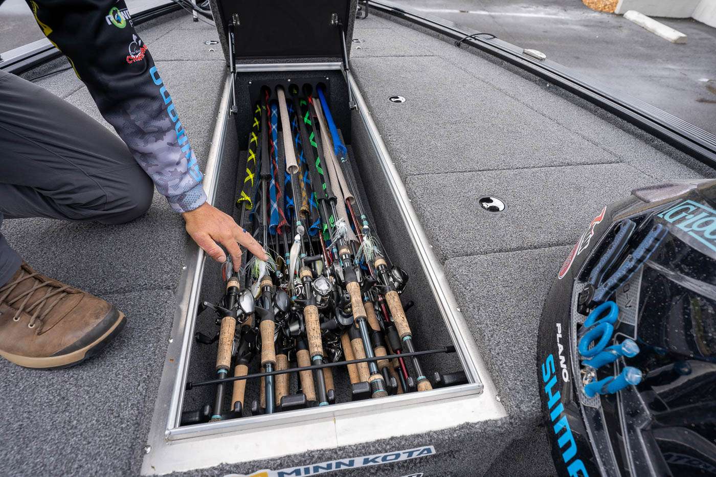 Here's the rod locker. He can carry more than 20 rods in here. 