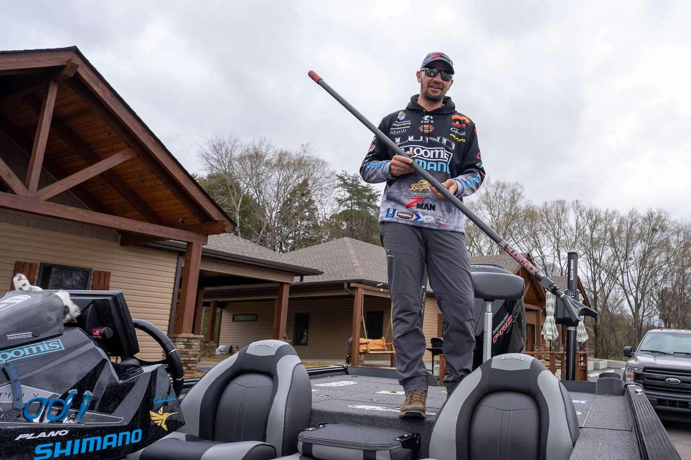 For shallow-water tournaments, a push-pole is a must. 