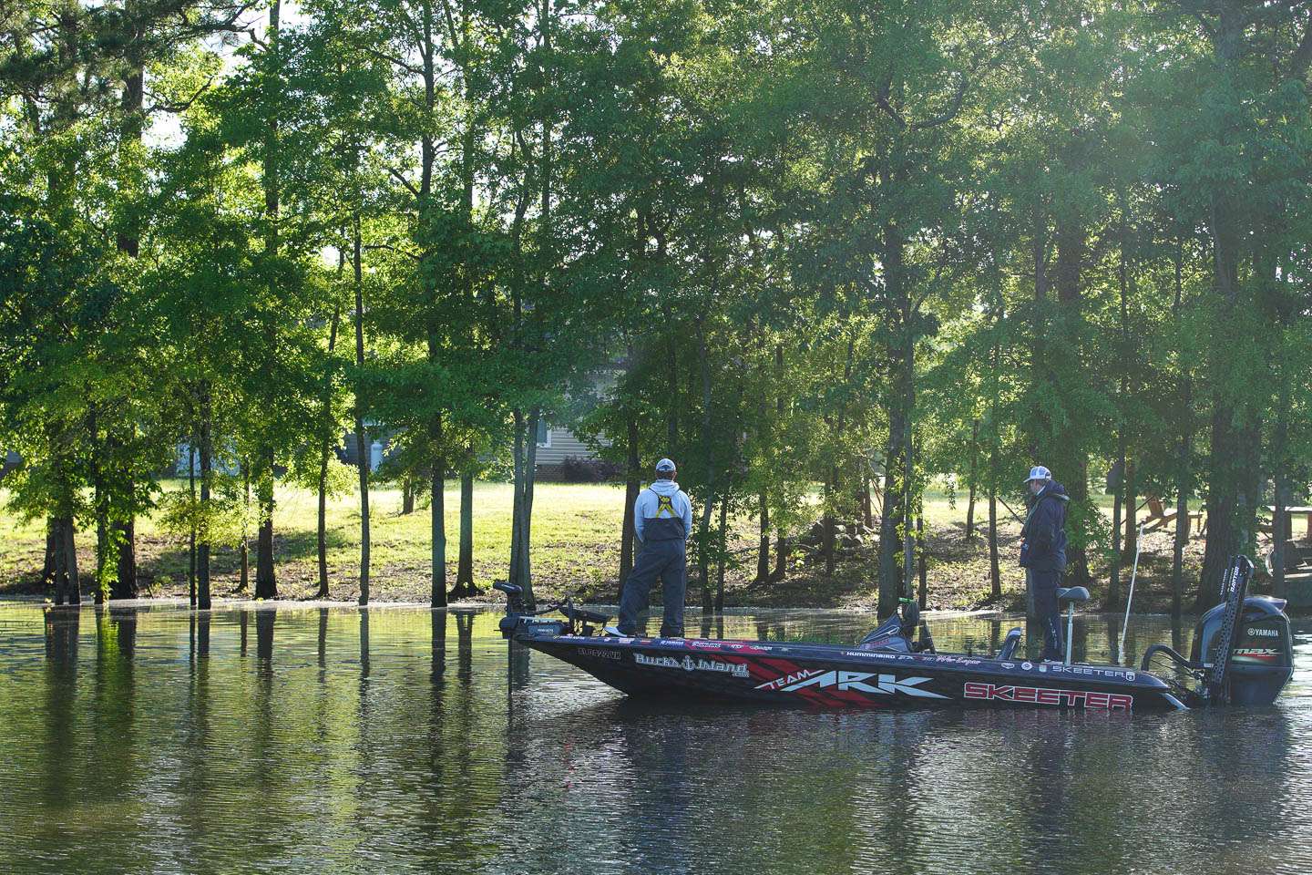Head up the Coosa River with the Elites early Day 1 of the 2021 Whataburger Bassmaster Elite at Neely Henry Lake!