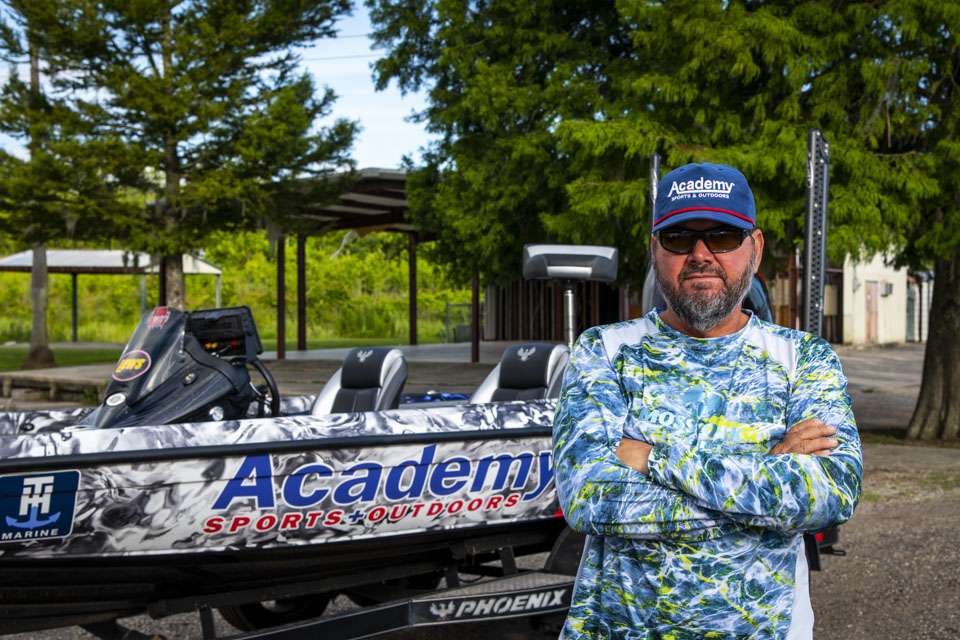 Anglers will be gathering at Alabamaâs Lay Lake this week for the Mossy Oak Fishing Bassmaster High School Series presented by Academy Sports + Outdoors, so we asked Bassmaster Elite Series pro Greg Hackney to run down the tackle that should be players in the event.
