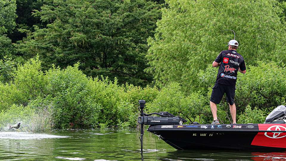 Join Matt Arey as he makes a big charge for the lead on the final morning of the 2021 Academy Sports + Outdoors Bassmaster Classic presented by Huk!