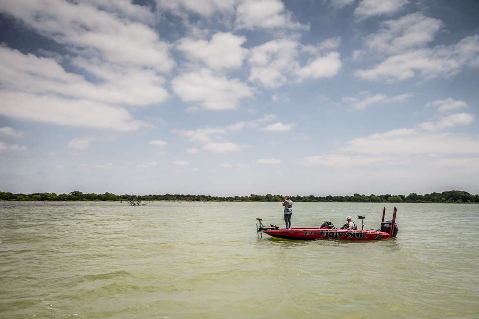 Join Brock Mosley, Matt Robertson, and many more as they tackle the waning hours of the first day of the 2021 Academy Sports + Outdoors Bassmaster Classic presented by Huk!