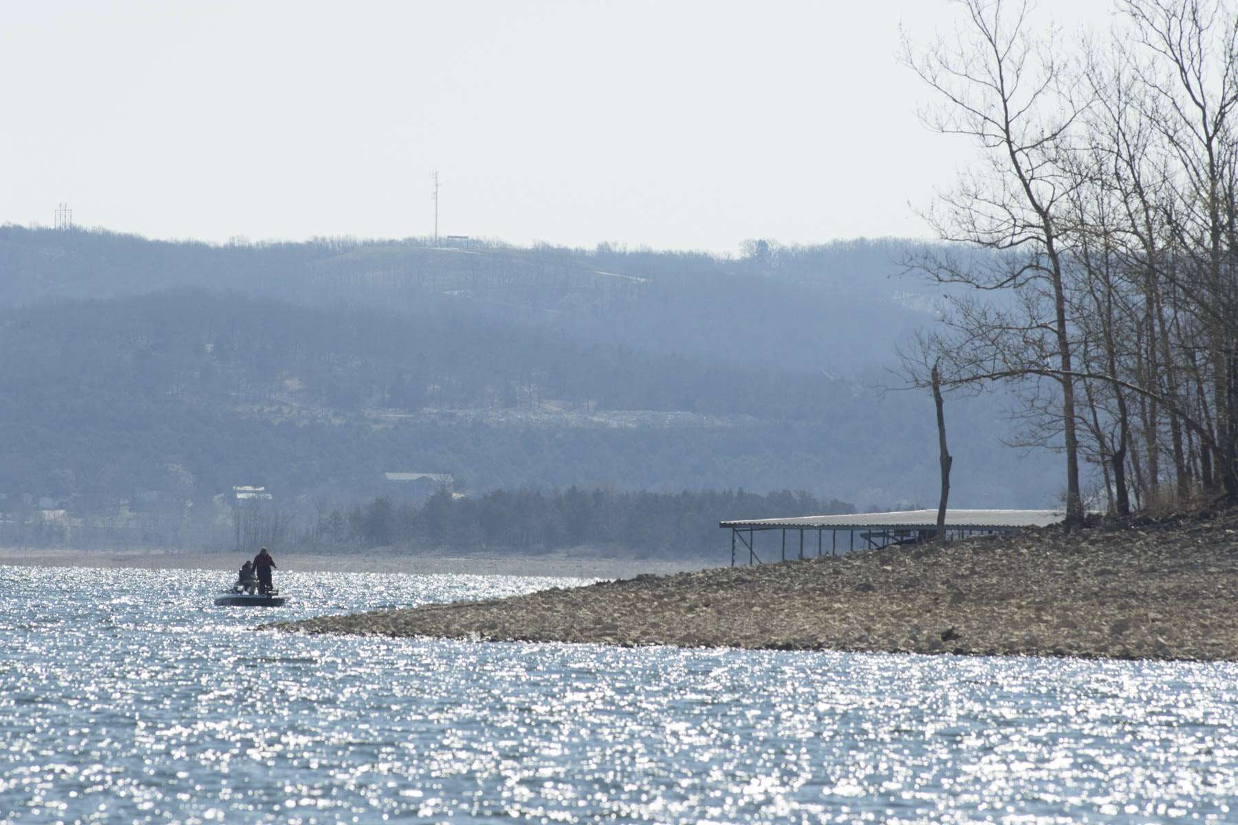 <h4>10. Table Rock Lake, Arkansas/Missouri </h4> [43,100 acres] <br>Table Rock is the fishery upon which bass fishing in the Show Me State is built. It took a 20-3 limit in a Phoenix Bass Fishing League event in late April to win here, and single catches on the Big Bass Tour have consistently been heavier than 5 pounds apiece. Thatâs the kind of mid-American consistency anglers everywhere love.