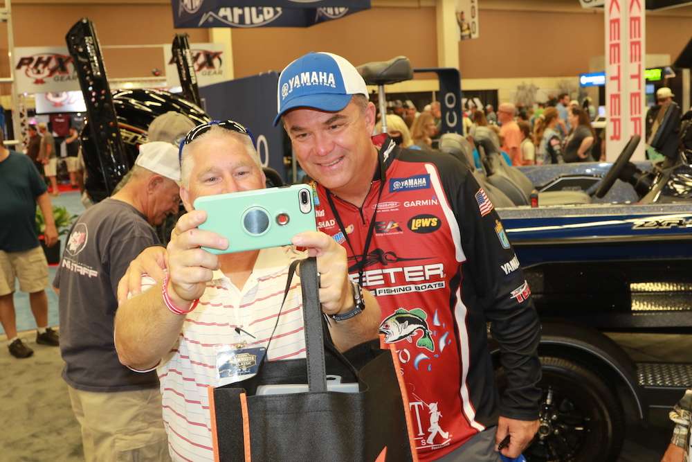 Bass fishing legend Jay Yelas spends time with fans.