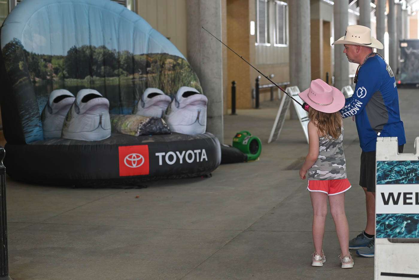 Practice your casting skills and meet and greet with Elite anglers with Toyota!