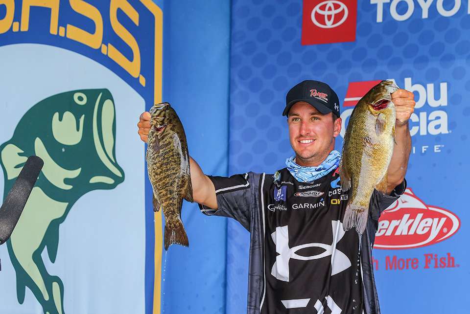 Chris Johnston stayed with Mueller in their two-man runaway, supplanting him on the final day to become the first Canadian to win an Elite event. Fishing Lake Ontario and the mouth of the river, Johnston brought in bags of 27-0, 24-12, 23-0 and 22-12 to win with 97-8, just shy of becoming the first to earn a B.A.S.S. Century Belt on smallmouth.