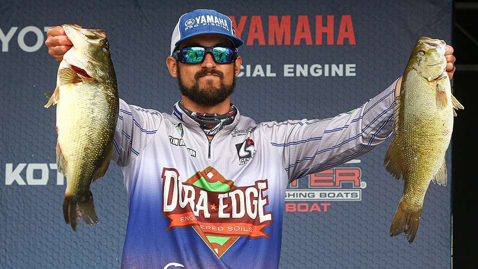 Destin DeMarion of Grove, Pa., made a move on Day 2, bringing in a 4-0 and 5-0 in a limit of 21-2, one of six bags topping 20 pounds on the day. DeMarion moved into second place and threatened to post his best Elite finish, which was seventh last year on Santee Cooper.