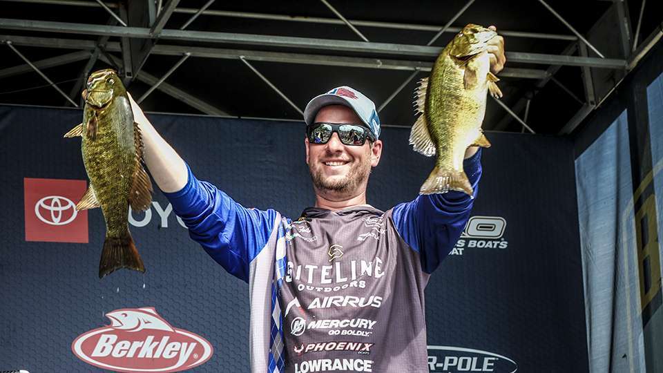 Austin Felix, the 2020 Rookie of the Year, had the Phoenix Boats Big Bass of the day at 4-13 that gave him 19-6, the dayâs biggest bag. Felix also held the BassTrakk lead or tie for the lead three times before finishing fifth with 76-6, 1-15 back of the winning weight.