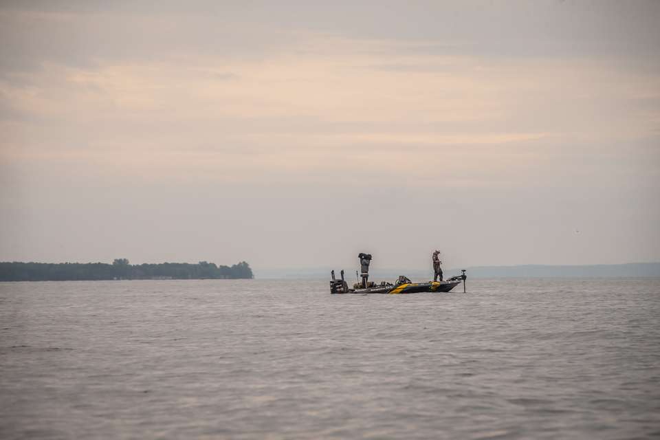 Check out Elite Series pro Clark Wendlandt's Semifinal Saturday of the Farmers Insurance Bassmaster Elite at St. Lawrence River. 
