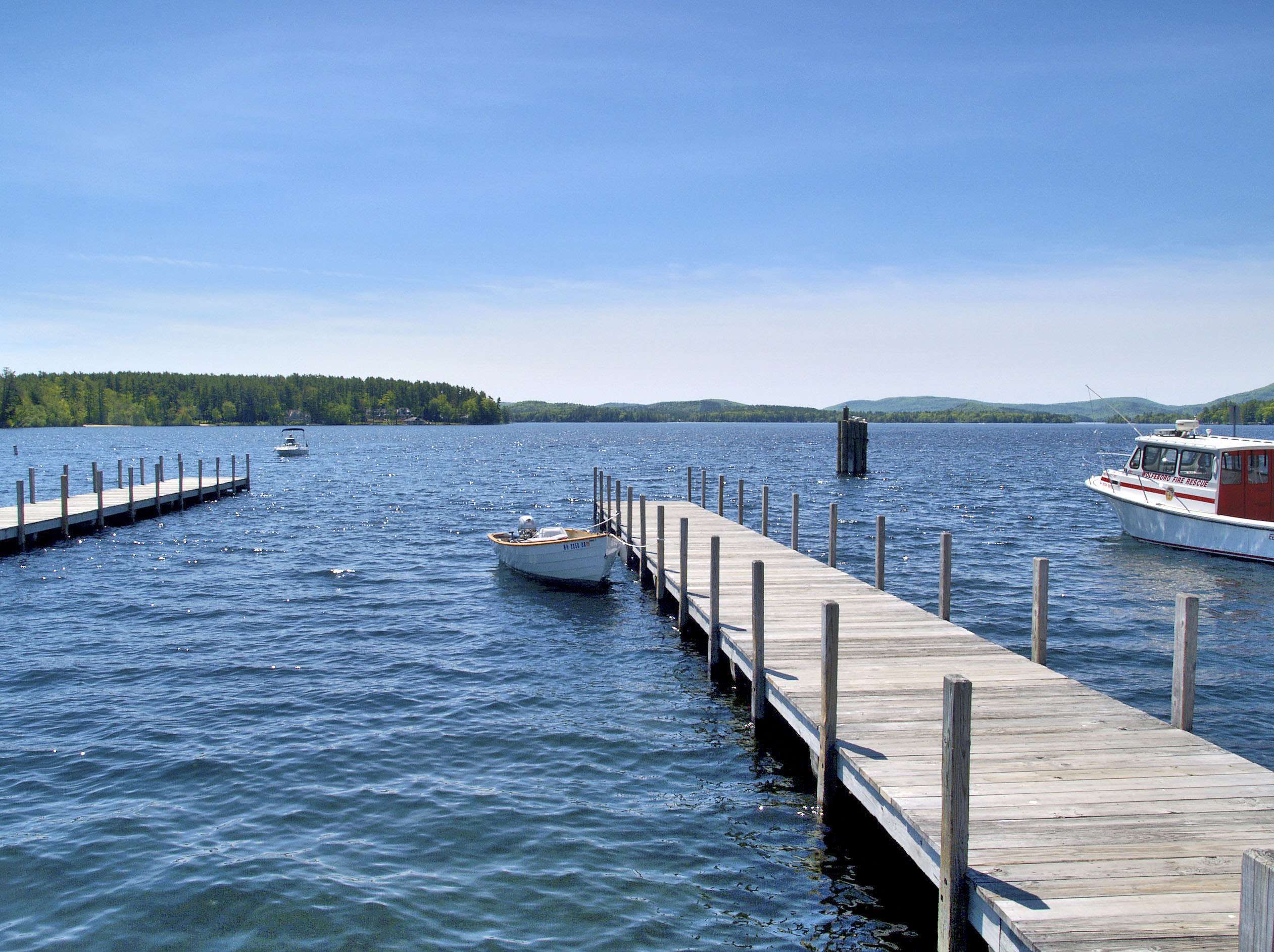 <h4>24. Lake Winnipesaukee, New Hampshire </h4> [20 miles long, 9 miles wide] <br> Anglers continue to catch quality largemouth and smallmouth bass from Winnipesaukee. John Foster, New Hampshire B.A.S.S. Nation president, believes reduced pressure due to COVID-19 restrictions has allowed the bass to flourish. âThe smallmouth population is running about a half-pound larger than [in] previous years,â he said. It took 20.93 to win a 37-boat tournament here in early May 2021 that had a four-bass limit. The second- and third-place anglers weighed in well over 16 pounds. Two largemouth over 6 pounds were caught. The biggest smallmouth weighed 5.85.
