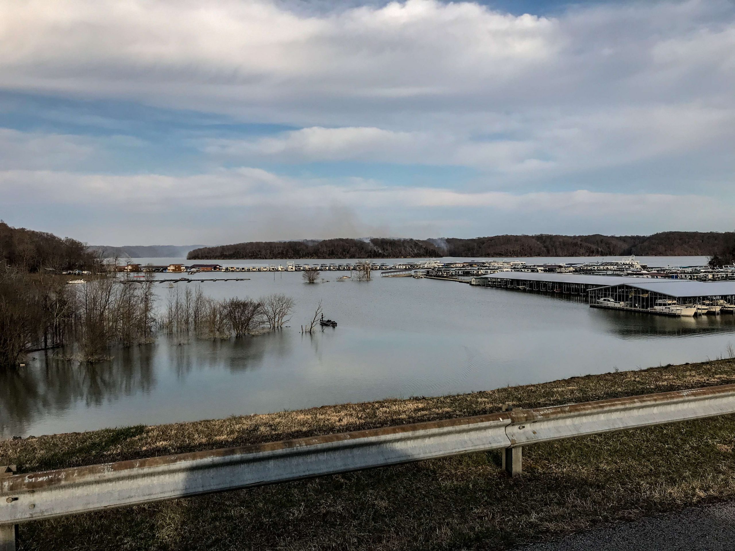 <h4>19. Green River Lake, Kentucky</h4> [8,200 acres]<br>  Due to COVID-19, there were fewer tournaments at this winding upland reservoir in 2020. It continues to produce good catches of largemouth, smallmouth and spotted bass. A tournament here at any time of year may yield a winning weight of more than 20 pounds and a big bass over 5 pounds.